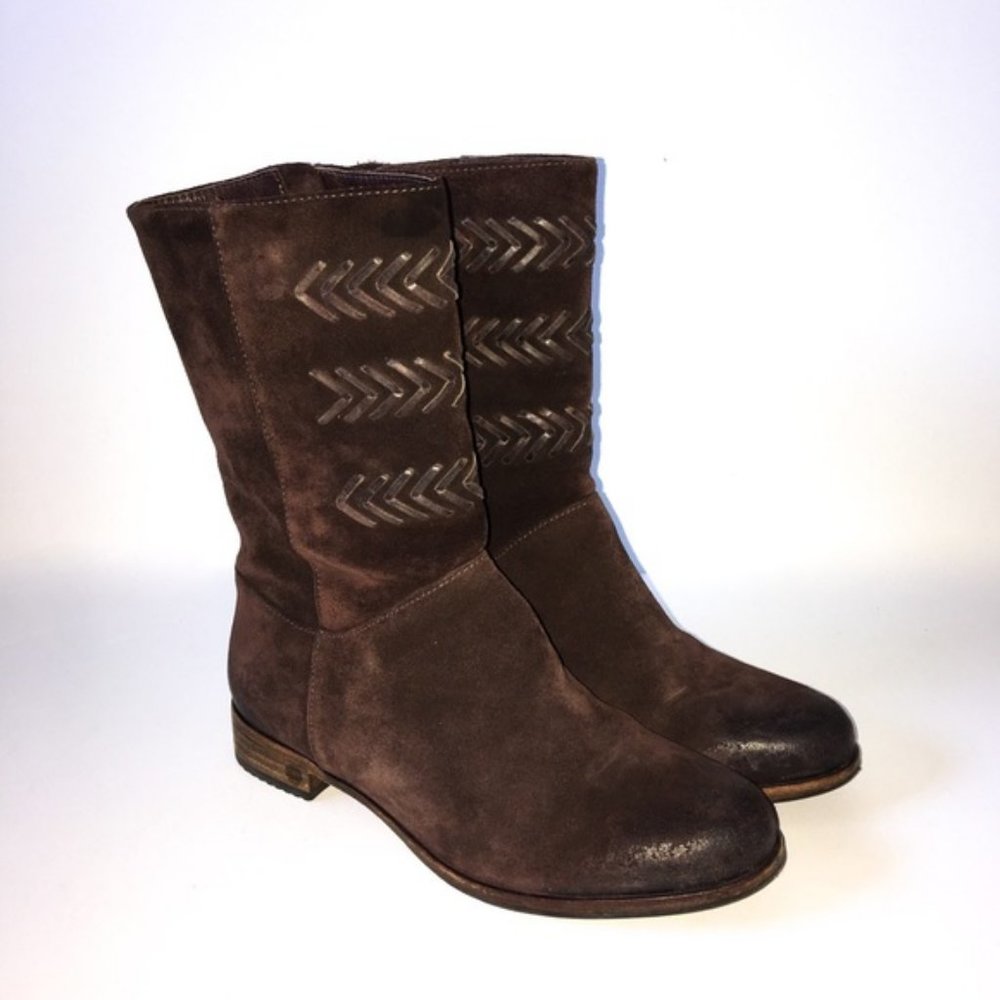 UGG Brown Leather Arrow Stitch Boots size 7.5 NWOT